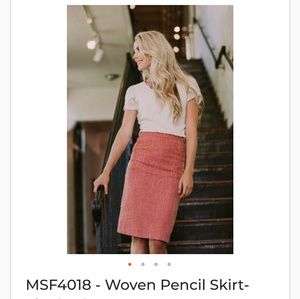 Woven pencil skirt